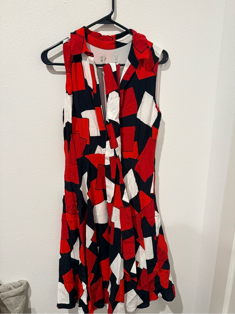 Geometric Print Sleeveless Midi Dress in Red, Black & White